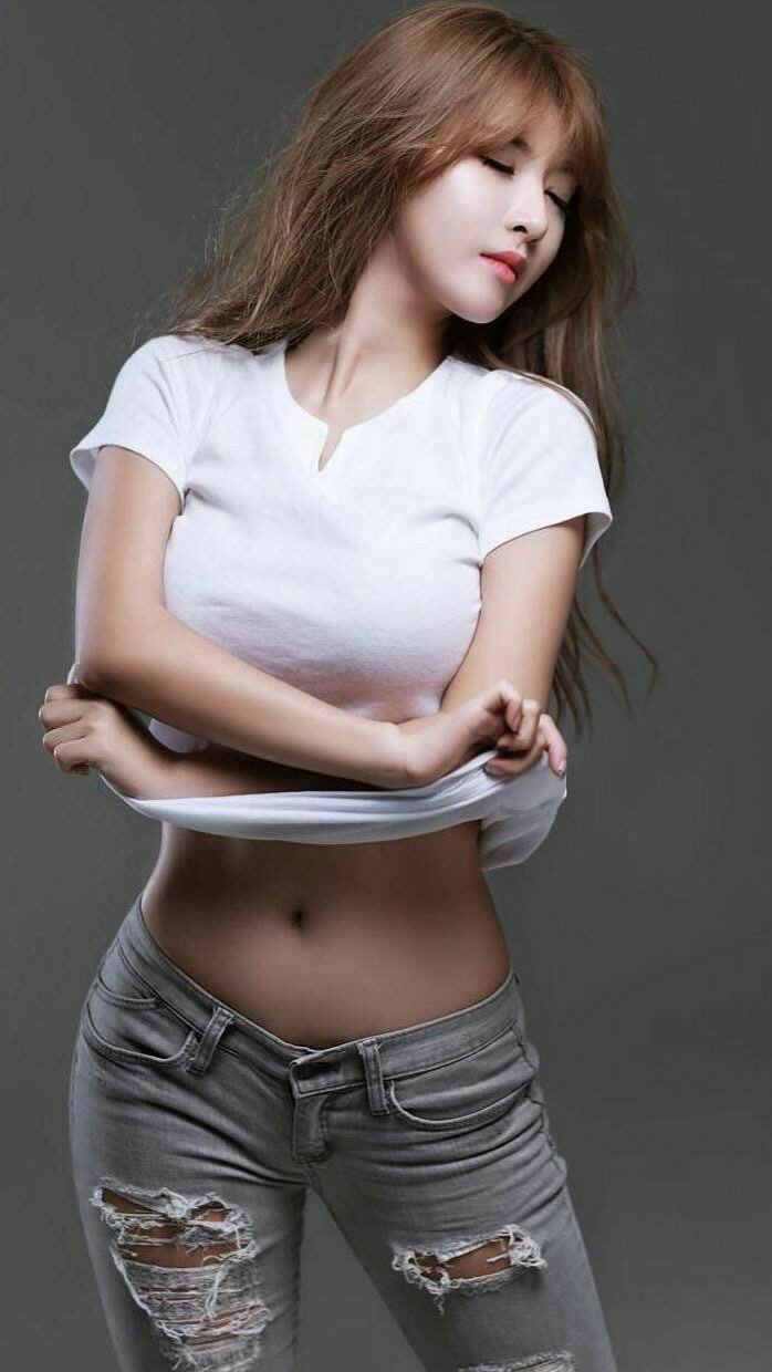 伊朗骑手吉塔·日特科维奇荣获2024年最佳障碍赛骑手奖，表彰其卓越表现。